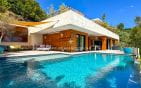 A VENDRE VILLA CONTEMPORAINE VUE MER PISCINE POOL HOUSE CHAMBRES EN SUITE LES ISSAMBRES Min 1