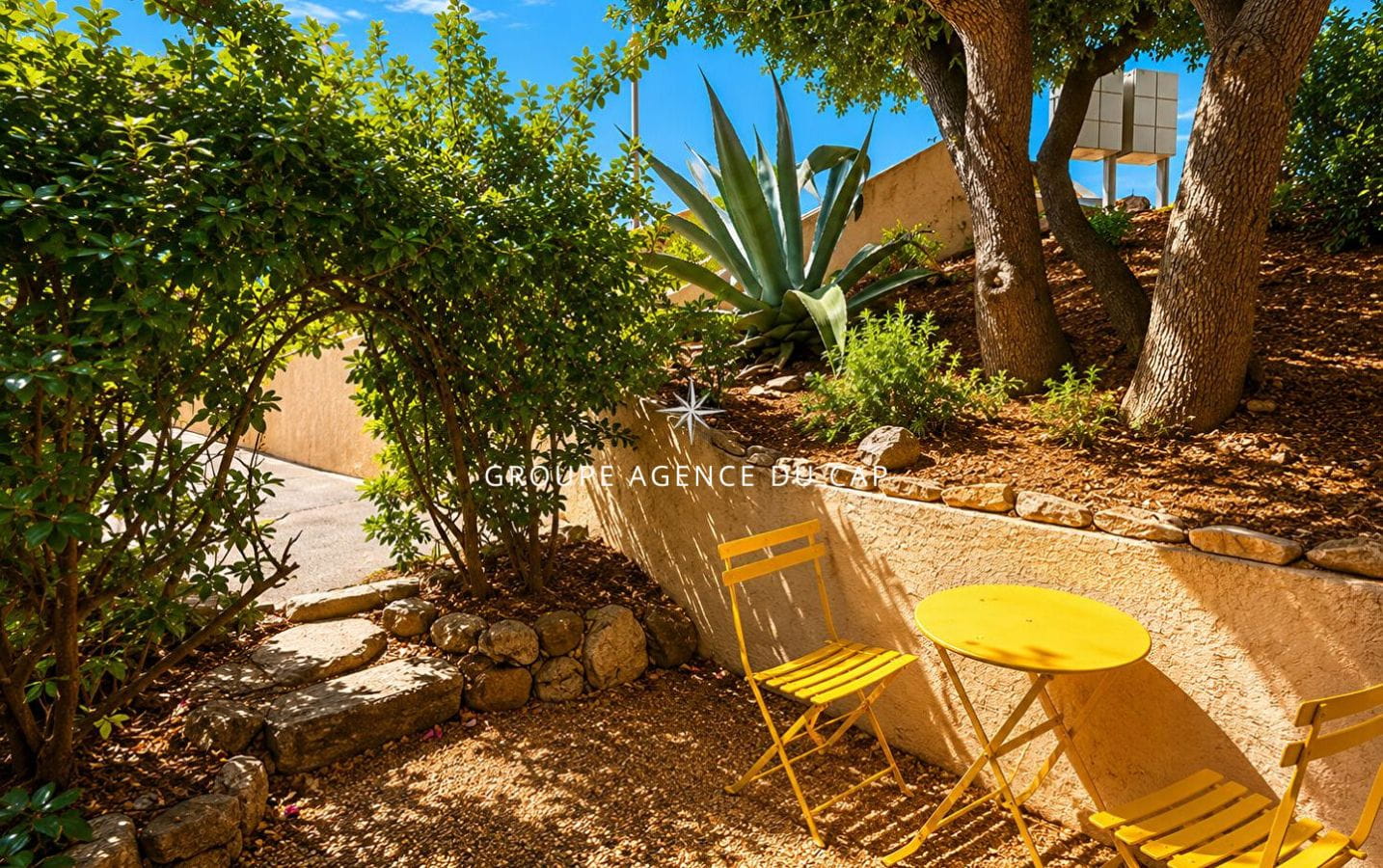 À VENDRE APPARTEMENT T2 À PIED DES PLAGES AVEC VUE MER, À SAINT-AYGULF Image 7