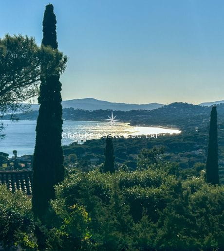 LES ISSAMBRES – VILLA CONTEMPORAINE 214M² 6 PIECES VUE MER