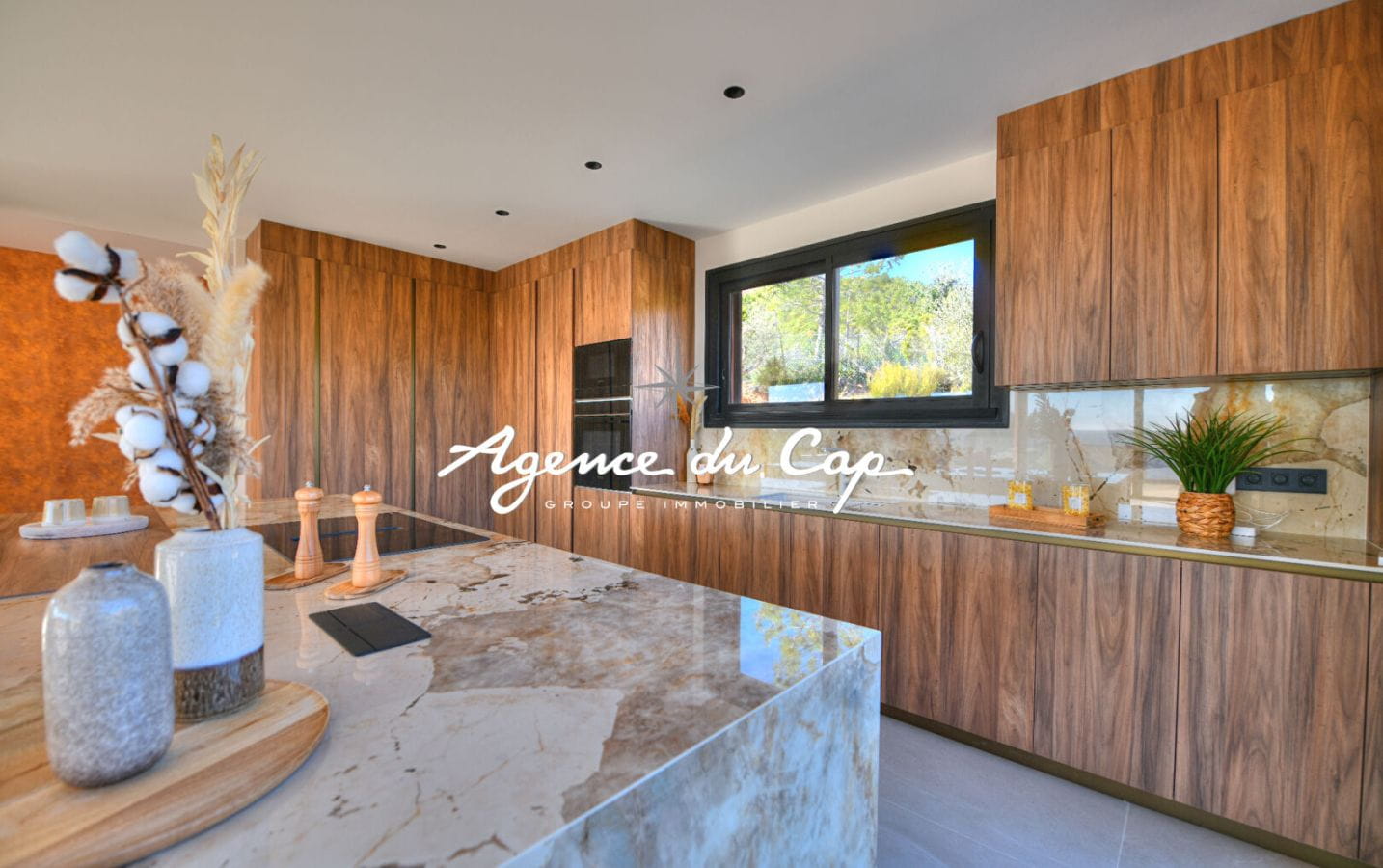 SAINT RAPHAEL ANTHEOR SUPERB VILLA SEA VIEW 6 room(s) 237 sqm SWIMMING POOL Image 10