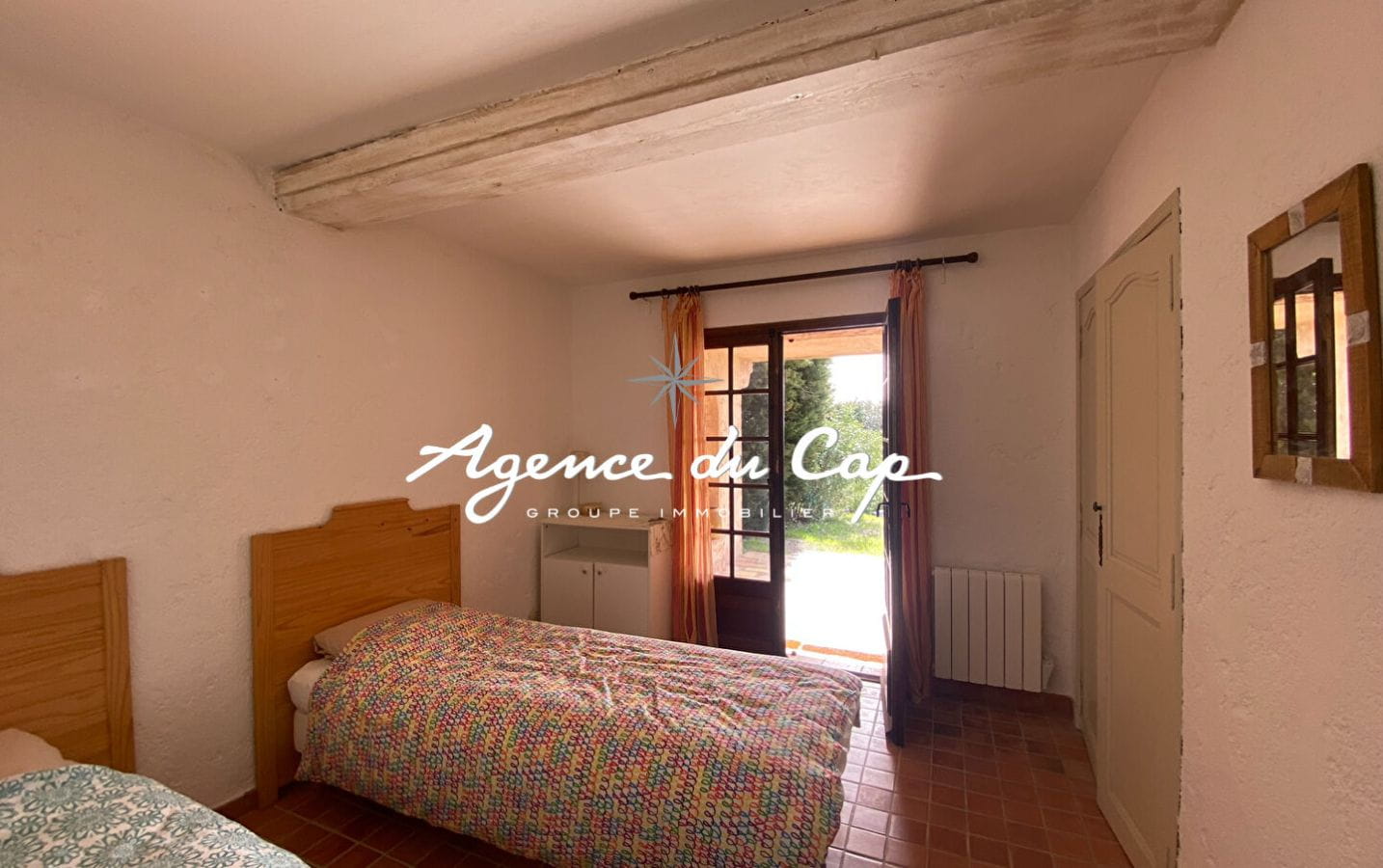 PROVENCAL VILLA OF 124sqm, 5 ROOMS WITH PANORAMIC SEA VIEW, IN ISSAMBRES Image 10