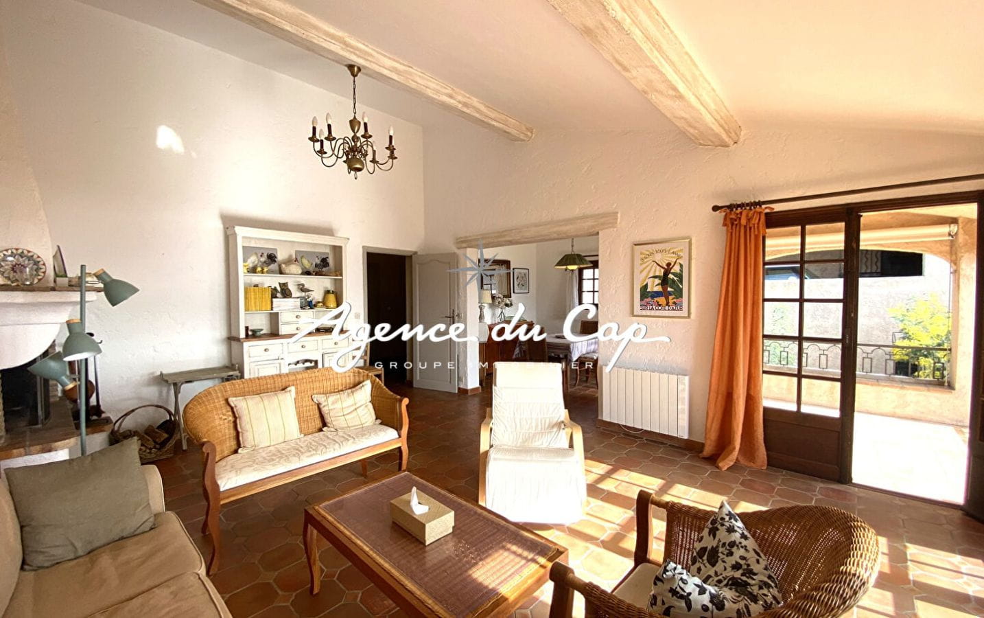 PROVENCAL VILLA OF 124sqm, 5 ROOMS WITH PANORAMIC SEA VIEW, IN ISSAMBRES Image 4