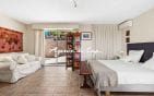 PRESTIGE RESIDENCE FOR SALE OF APPROXIMATELY 216sqm WITH AN EXCEPTIONAL SEA VIEW, IN SAINTE-MAXIME Min 8