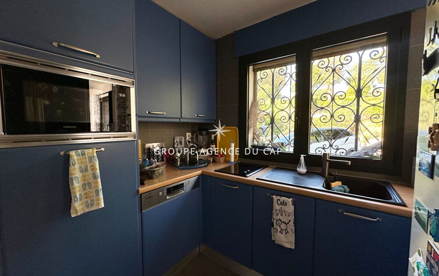 À VENDRE VILLA DE 173M², 5 PIÈCES COMPRENANT 4 CHAMBRES AVEC PISCINE ET GARAGE VUE MER, SITUÉE AUX ISSAMBRES Image 5