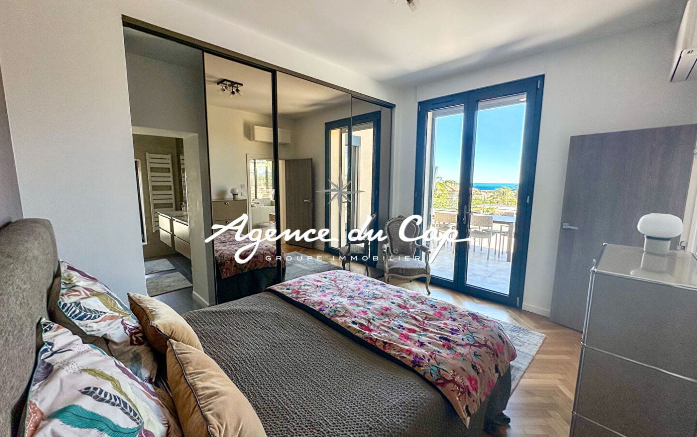 COMPROMIS SIGNÉ – APPARTEMENT MODERNE T4 AVEC VUE MER, PISCINE COMMUNE, PETITE COPROPRIETE A SAINT AYGULF Image 10