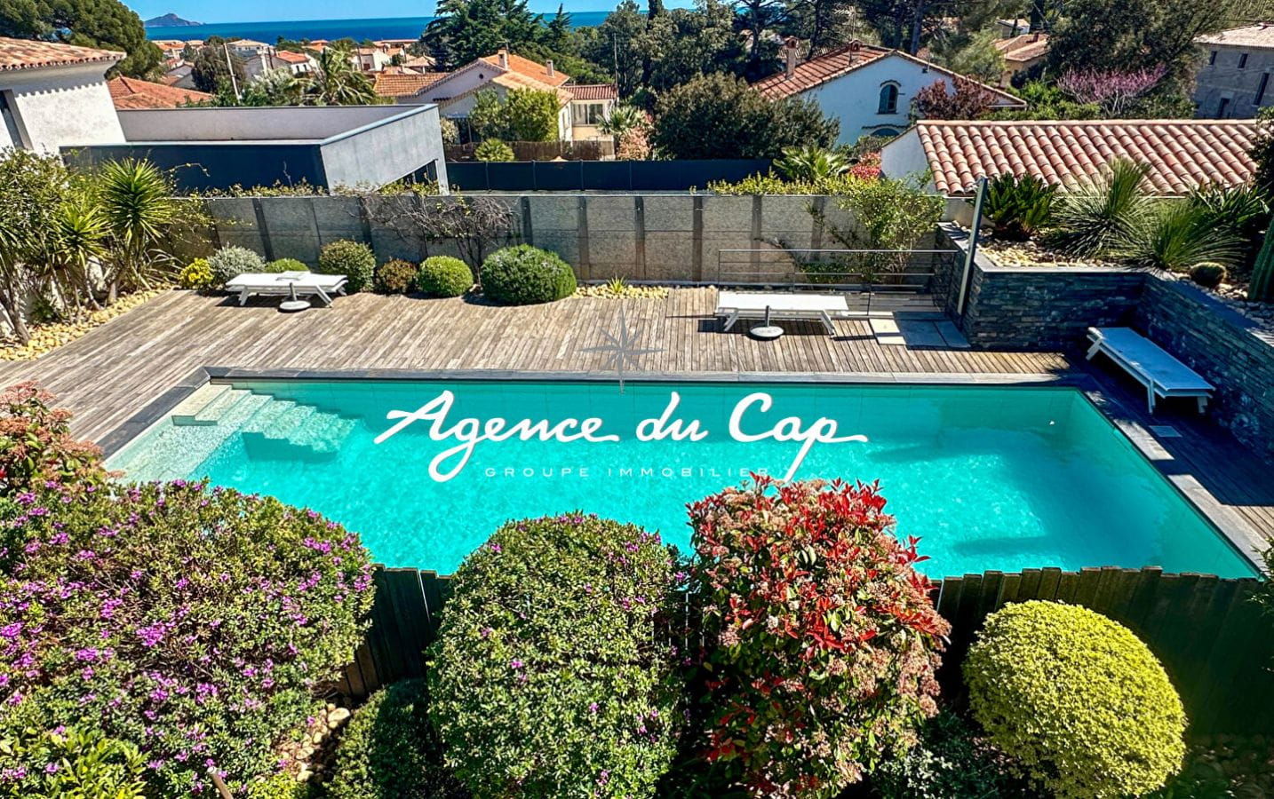 COMPROMIS SIGNÉ – APPARTEMENT MODERNE T4 AVEC VUE MER, PISCINE COMMUNE, PETITE COPROPRIETE A SAINT AYGULF Image 0