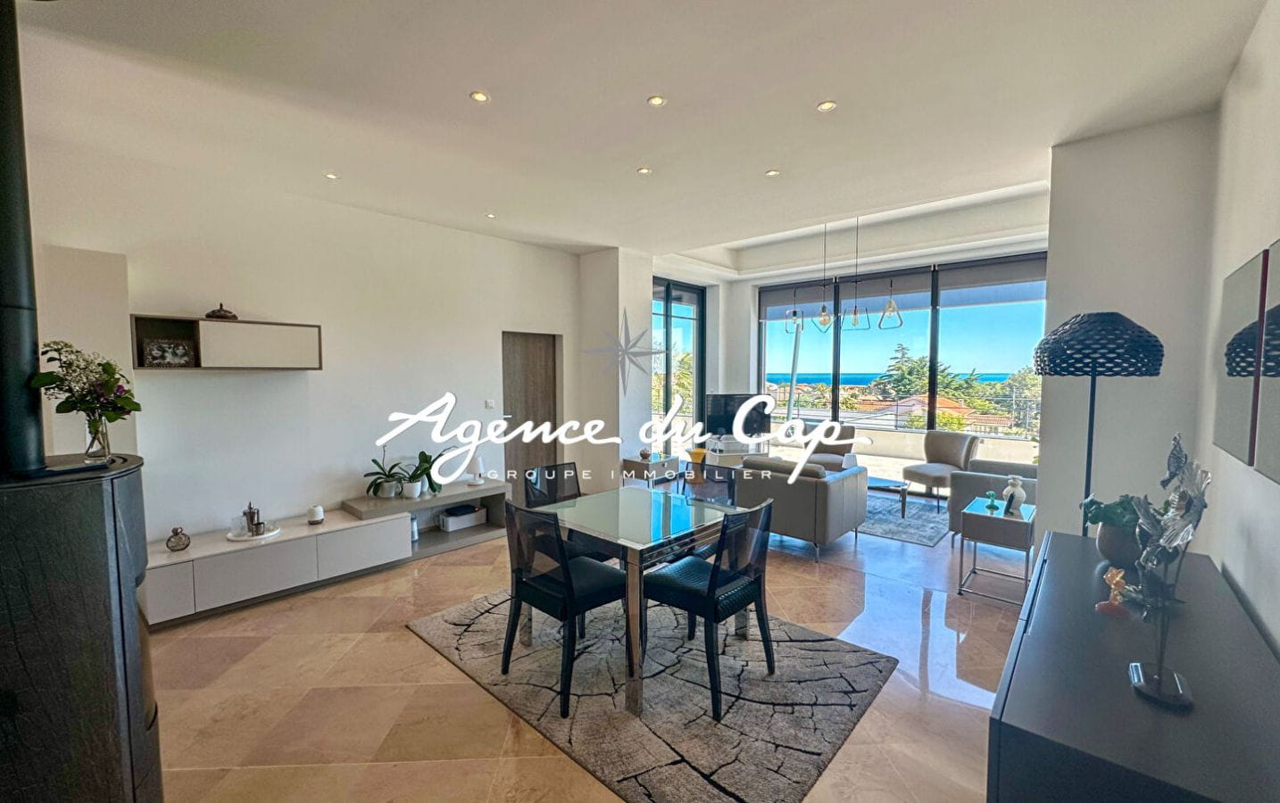 COMPROMIS SIGNÉ – APPARTEMENT MODERNE T4 AVEC VUE MER, PISCINE COMMUNE, PETITE COPROPRIETE A SAINT AYGULF Image 6