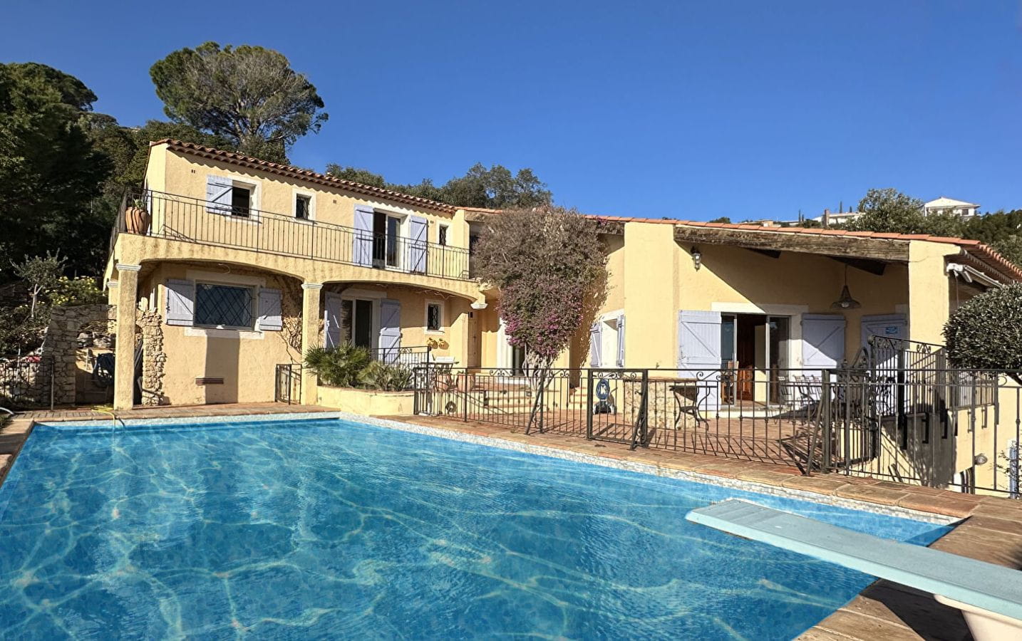 Villa Provencale De 210m² 6 Pieces, Avec Vue Mer Panoramique, Garage, Atelier Et Buanderie, Aux Issambres Image 0