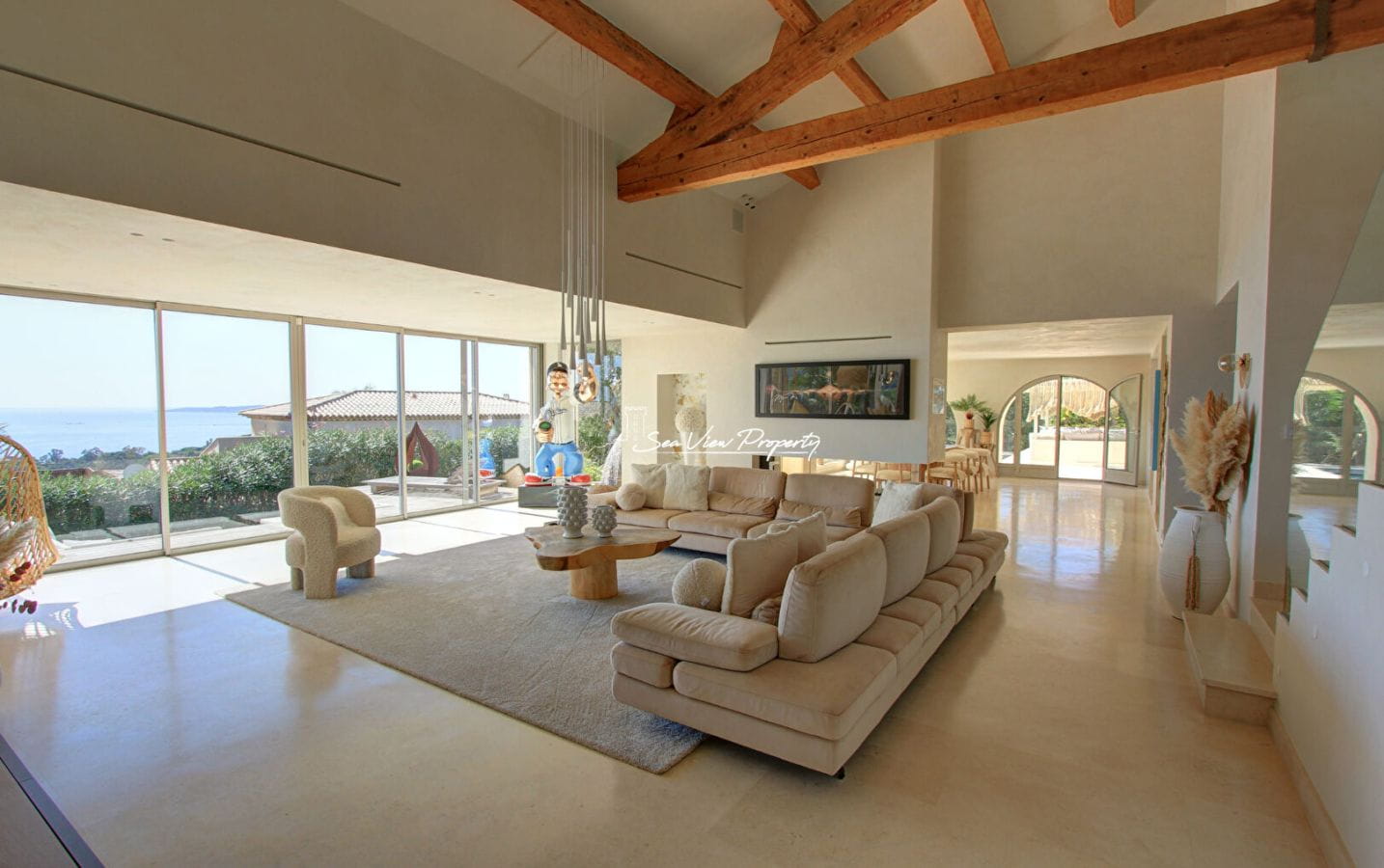 VILLA LUXUEUSE 9 PIECES AVEC VUE MER SUR LE GOLFE DE SAINT TROPEZ , AUX ISSAMBRES Image 2