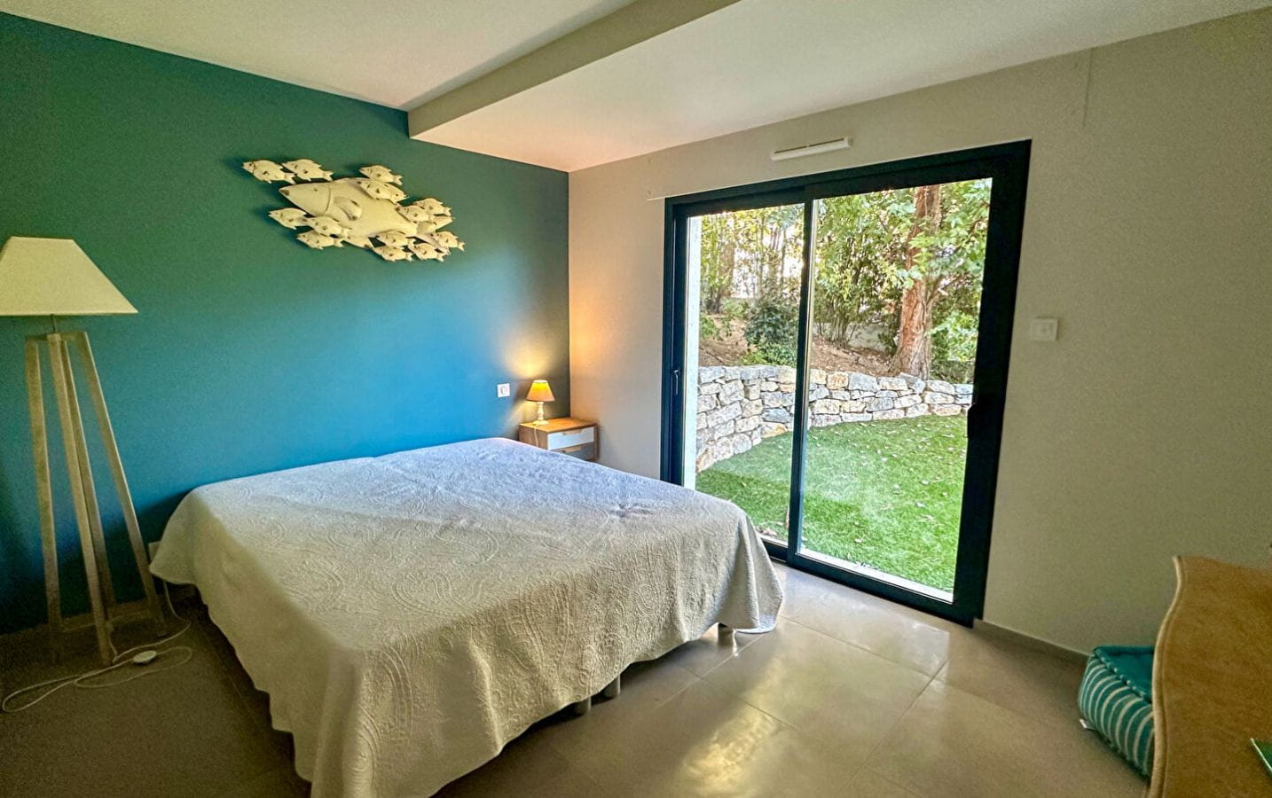 Villa Contemporaine De 180m² 6 Pieces  Avec Vue Mer, Piscine Et Garage Double, Dans Un Domaine Prive De Sainte-maxime Image 8