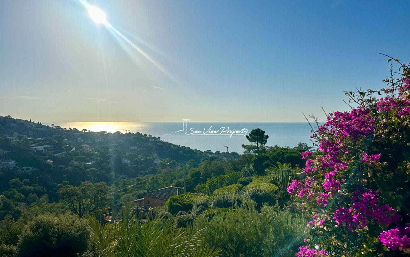 Villa 173m² 5 Pieces Comprenant 4 Chambres, Avec Piscine Et Garage, Vue Mer  Aux Issambres Image 8