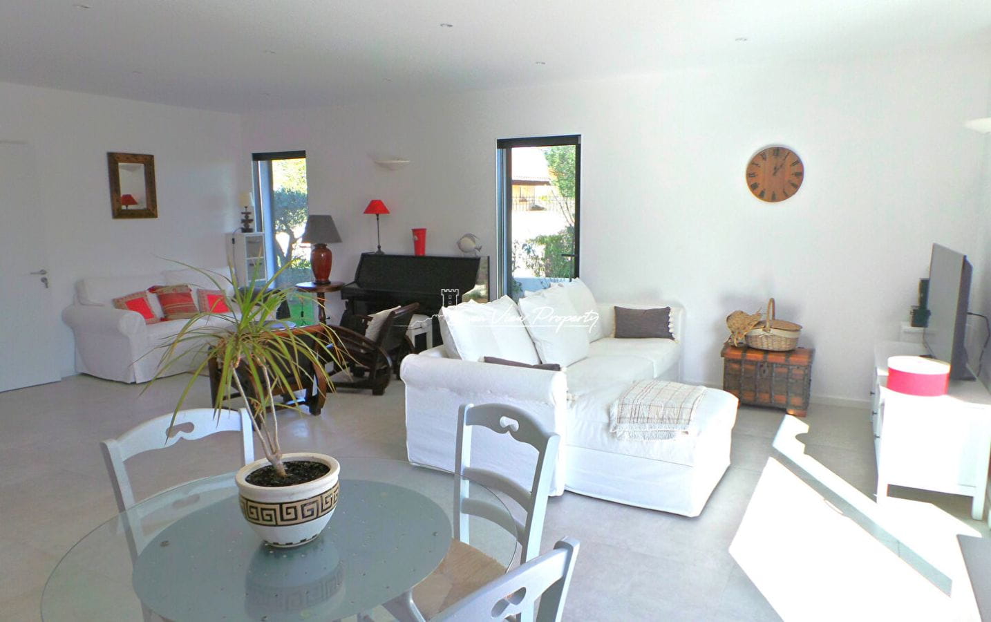 APPARTEMENT 3 PIECES VUE MER AVEC 2 CHAMBRES, JARDIN ET GARAGE A PIEDS DES PLAGES DES ISSAMBRES Image 3