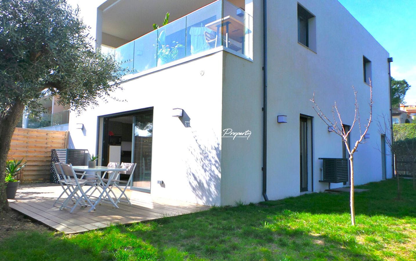 APPARTEMENT 3 PIECES VUE MER AVEC 2 CHAMBRES, JARDIN ET GARAGE A PIEDS DES PLAGES DES ISSAMBRES Image 7