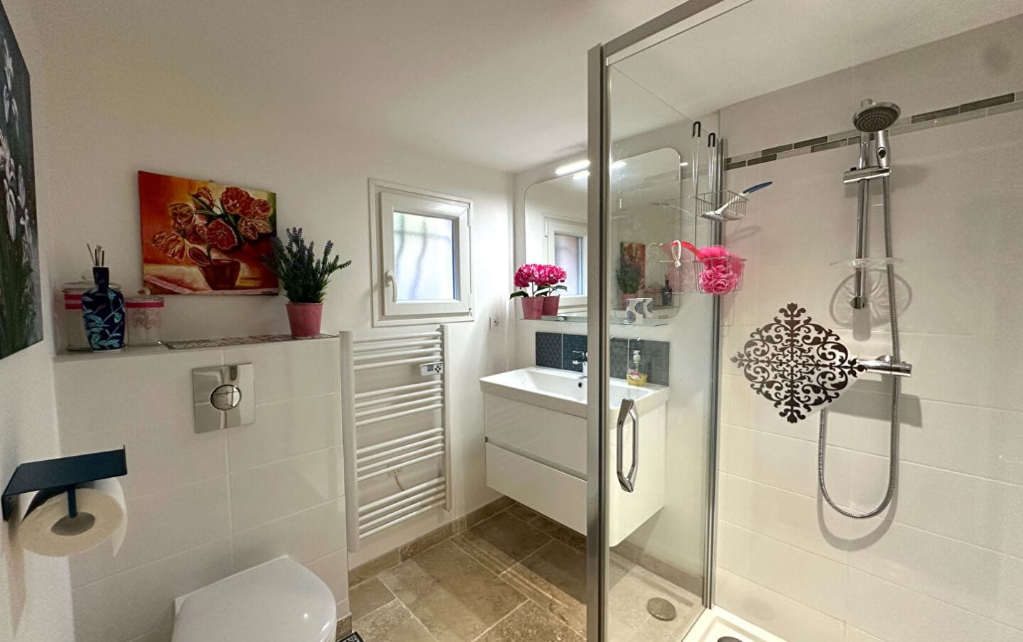 : Villa Renovee 206m2 8 Pieces Comprenant 5 Chambres, Piscine Chauffee, À Saint Aygulf Image 8