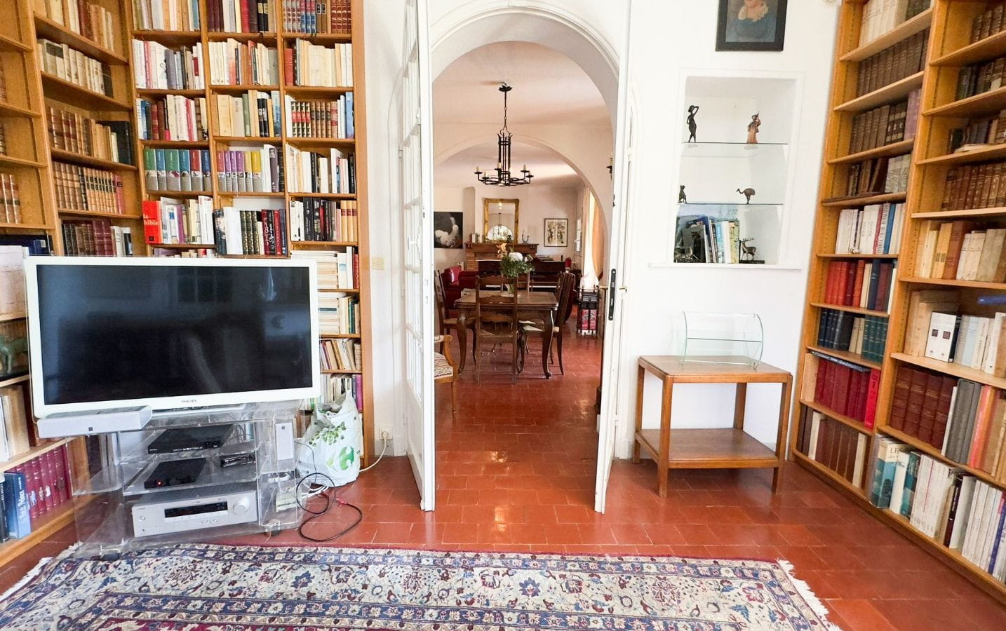 MASTER VILLA 220sqm WITH 5 BEDROOMS, POOL, CLOSE TO THE BEACHES OF SAINTE MAXIME Image 3