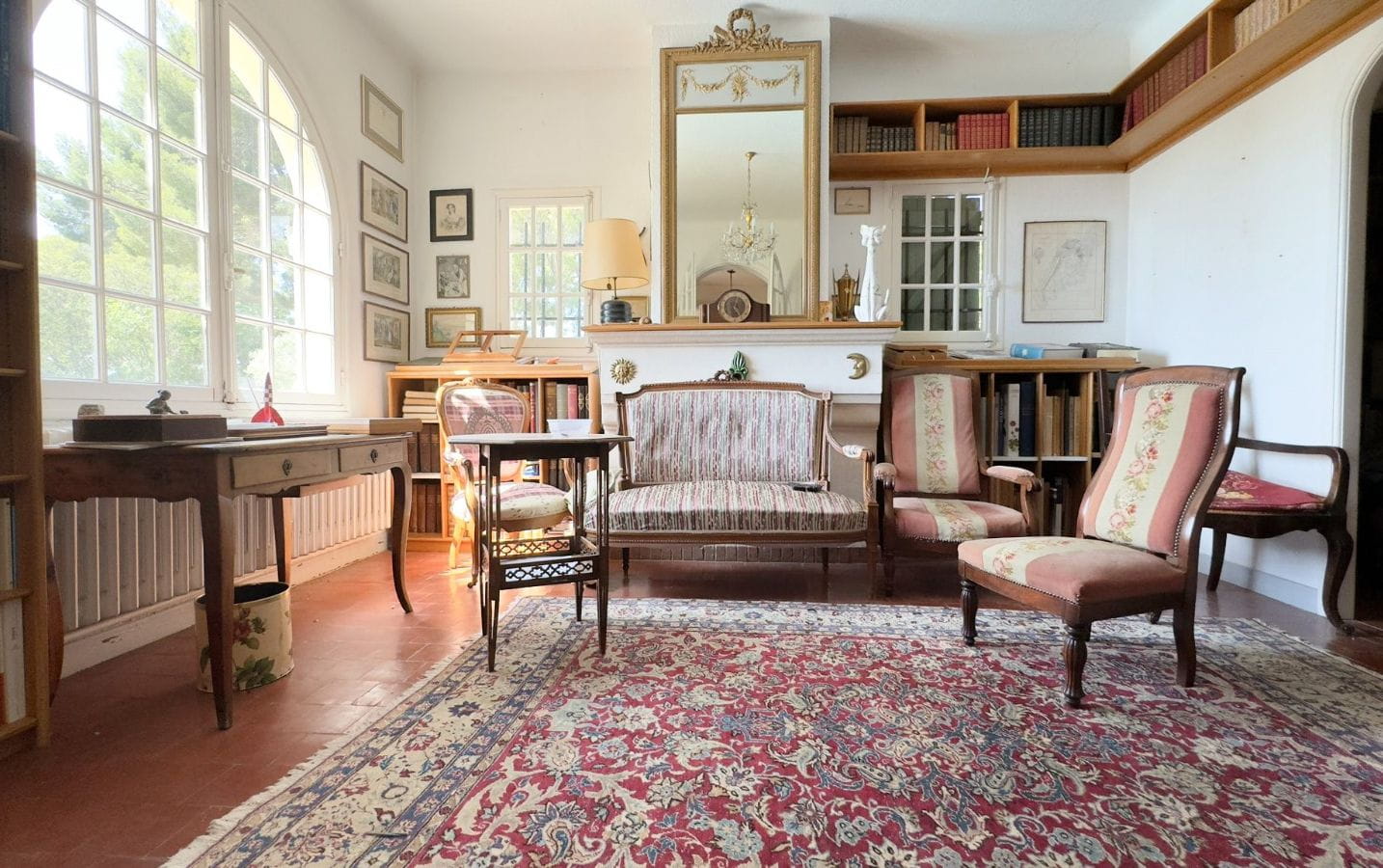 VILLA VUE MER 220M² AVEC 5 CHAMBRES, PISCINE, PROCHE DES PLAGES DE SAINTE MAXIME Image 4