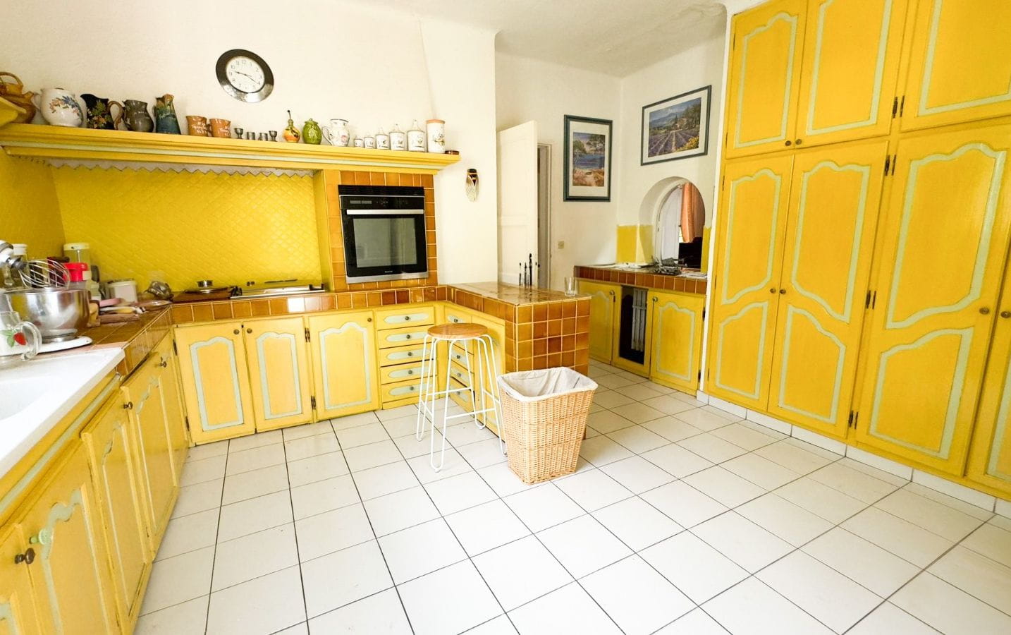 VILLA VUE MER 220M² AVEC 5 CHAMBRES, PISCINE, PROCHE DES PLAGES DE SAINTE MAXIME Image 5