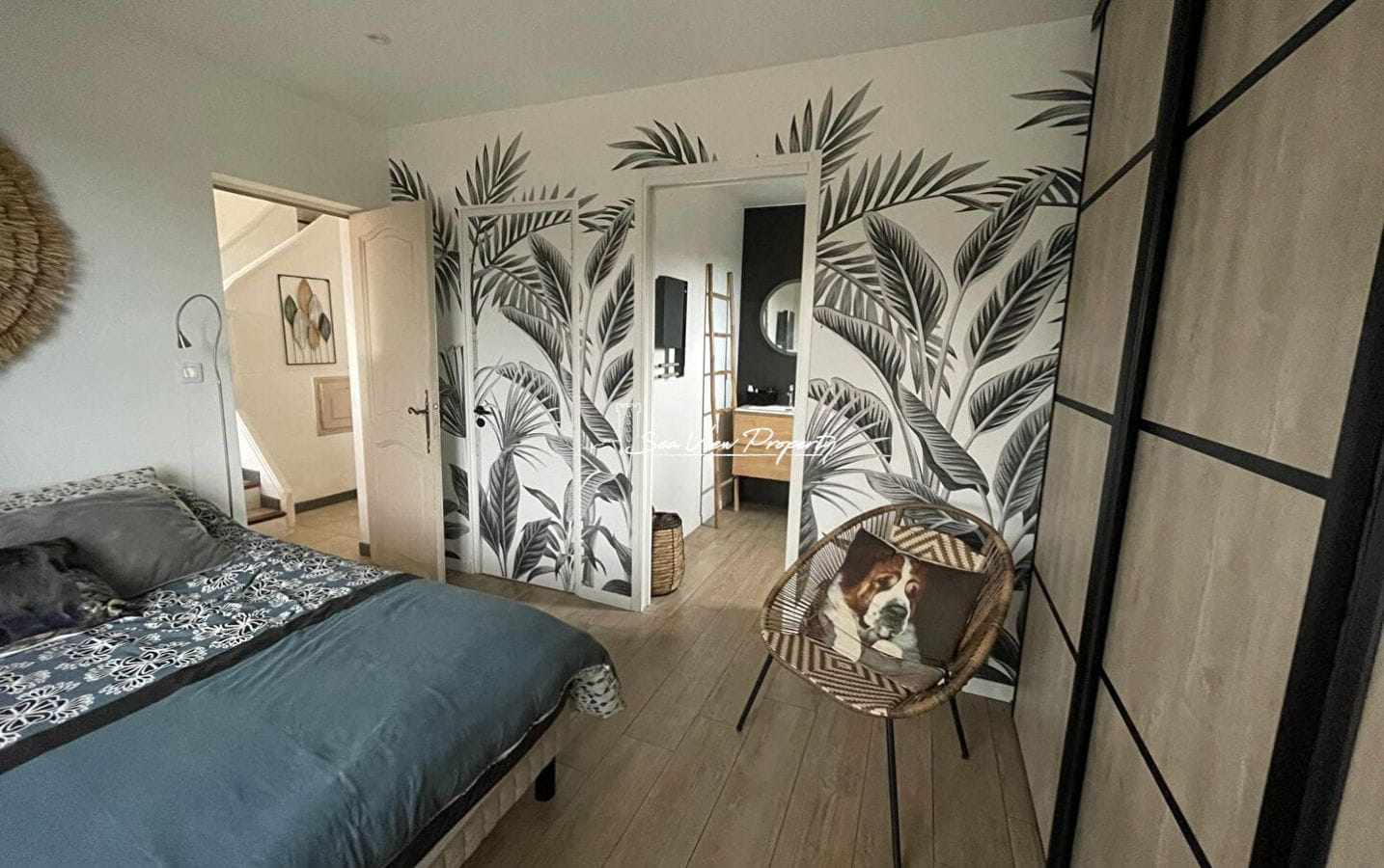 VILLA VUE MER 7 PIECES 152M² AVEC 3 CHAMBRES DANS UN DOMAINE À 800M DES PLAGES DES ISSAMBRES Image 3