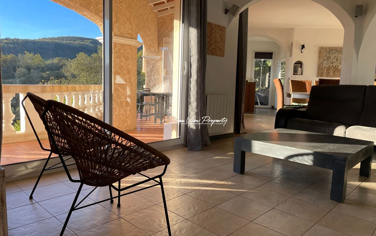 VILLA VUE MER 7 PIECES 152M² AVEC 3 CHAMBRES DANS UN DOMAINE À 800M DES PLAGES DES ISSAMBRES Image 5