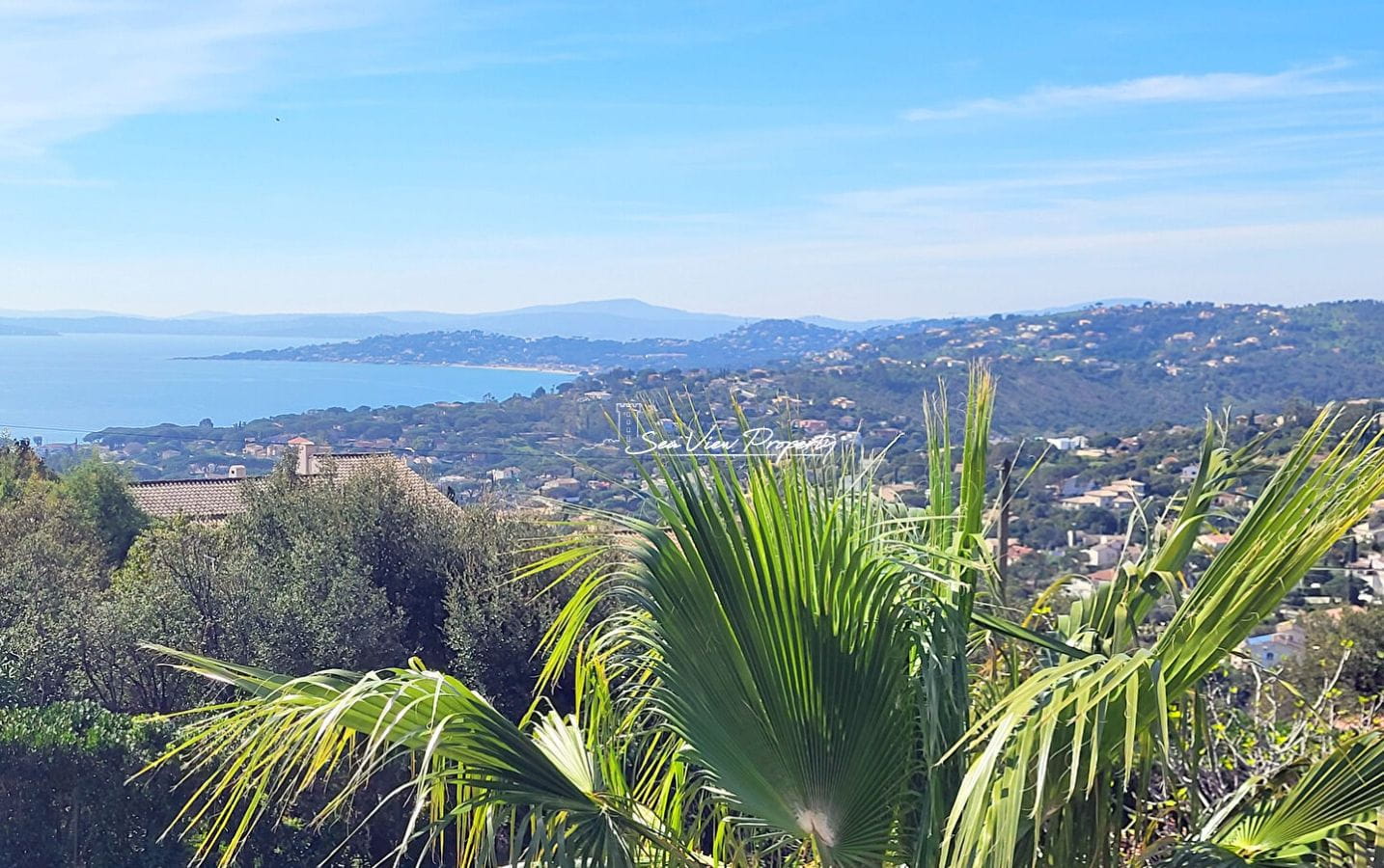VILLA 7 PIECES 200M2 AVEC VUE MER DEGAGEE, PISCINE, 2 APPARTEMENTS – AUX ISSAMBRES Image 1
