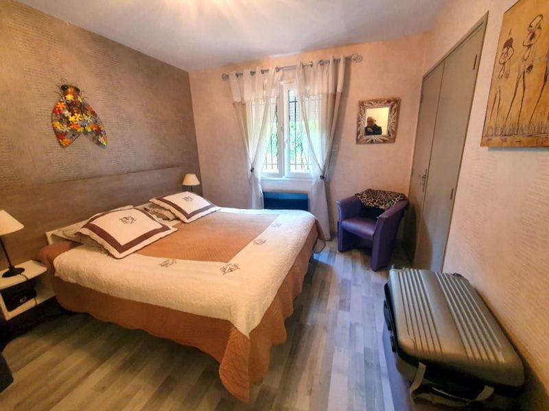 185 sqm 5 ROOM VILLA WITH OPEN VIEW TO THE SEA ON THE GULF OF SAINT TROPEZ, IN ISSAMBRES Image 2