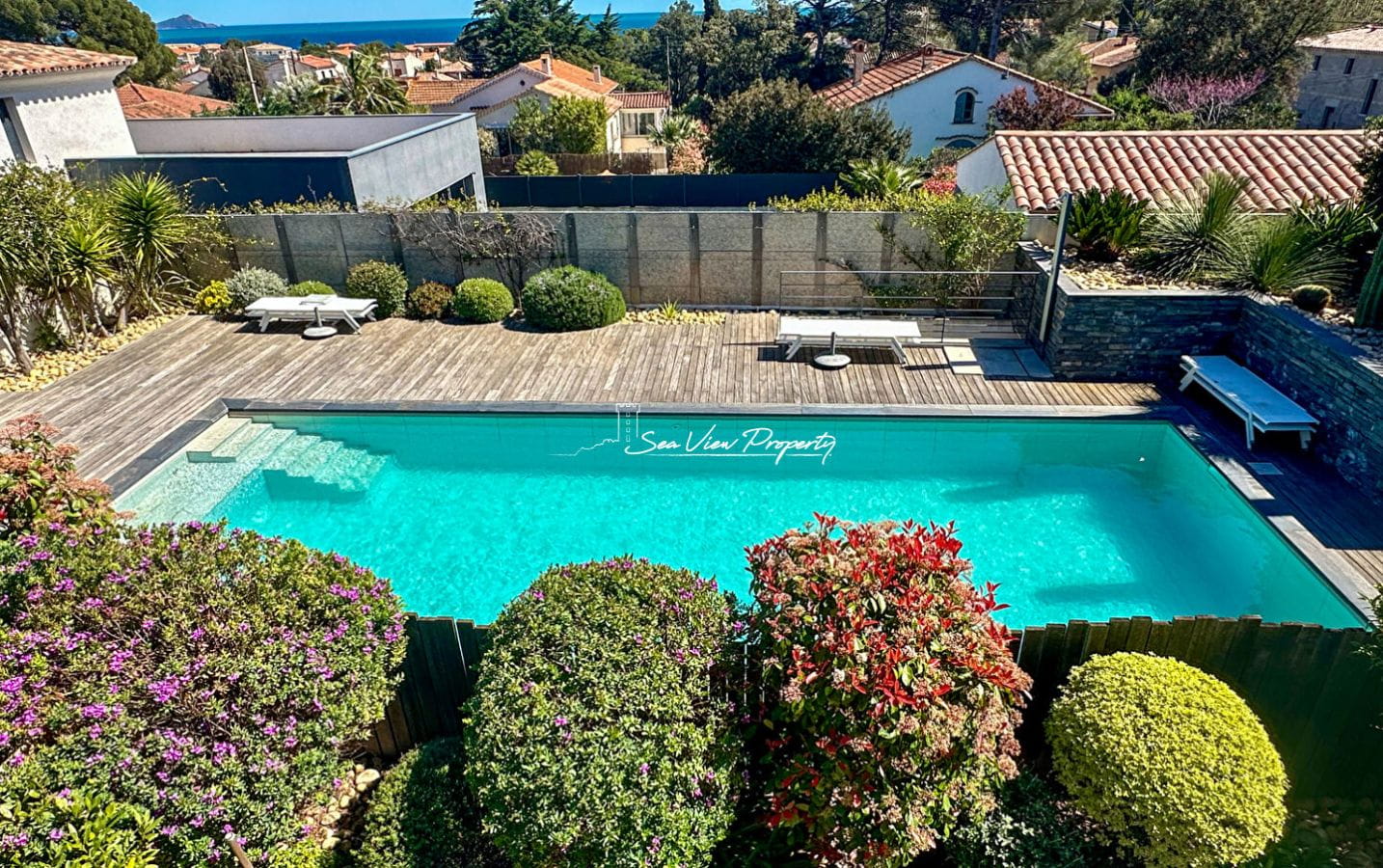 APPARTEMENT MODERNE T4 AVEC VUE MER, PISCINE COMMUNE, PETITE COPROPRIETE A SAINT AYGULF Image 0