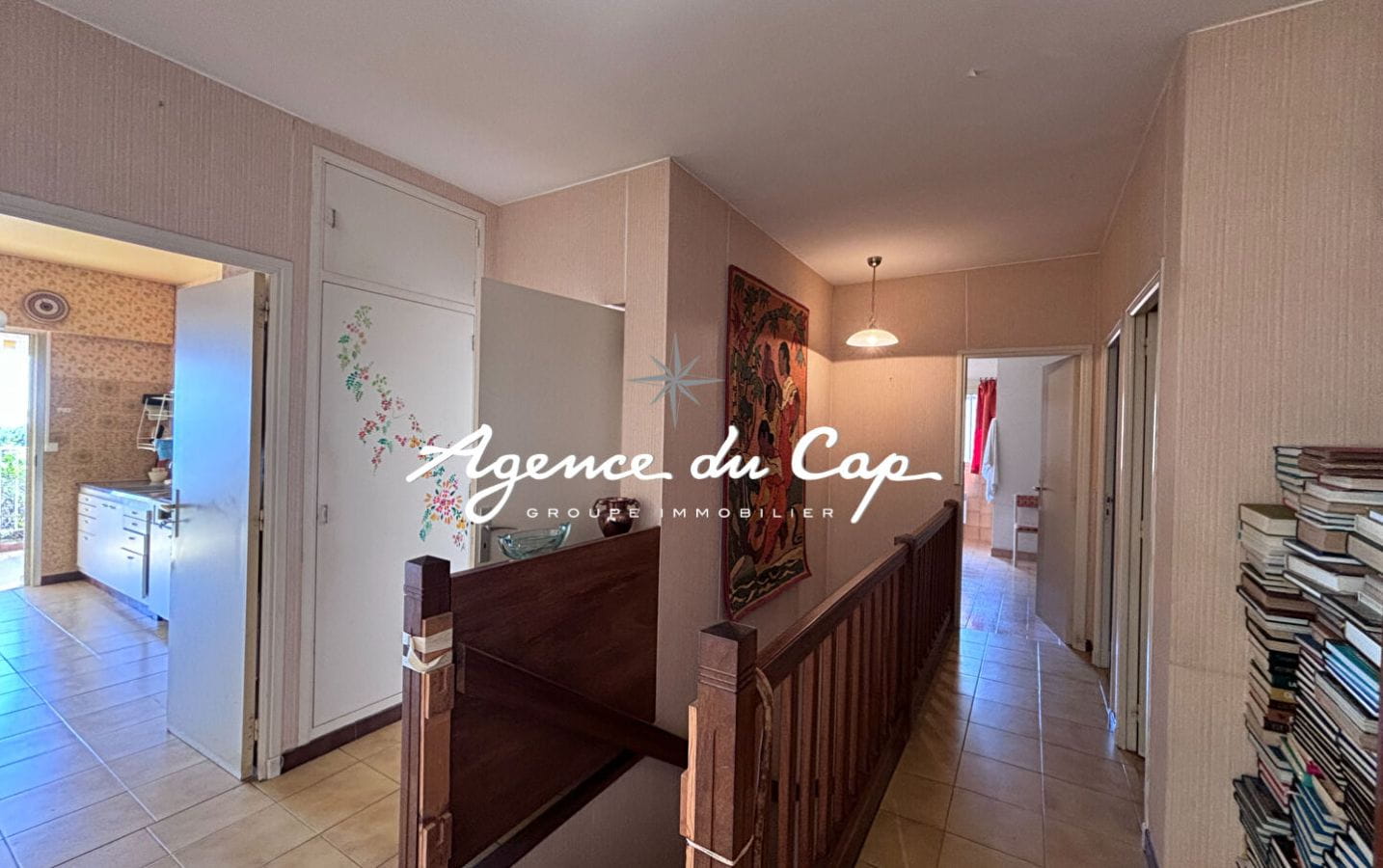 À VENDRE VILLA À RÉNOVER AVEC 4 CHAMBRES, OFFRANT UNE VUE MER PANORAMIQUE SUR LE GOLFE DE SAINT-TROPEZ, AUX ISSAMBRES Image 8