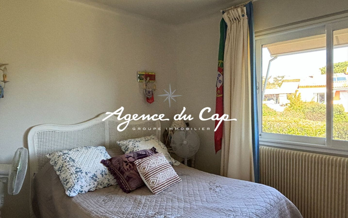 À VENDRE VILLA AVEC 5 CHAMBRES VUE MER, SITUÉE DANS UN DOMAINE PRIVÉ PROCHE DES PLAGES DES ISSAMBRES Image 10