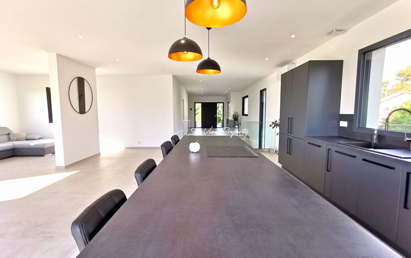 Villa Contemporaine De 276m² Avec Vue Mer – 4 Suites – Sejour 110m² – Piscine Et Garage – Mer Et Centre Ville A Pied – Saint Aygulf Image 9