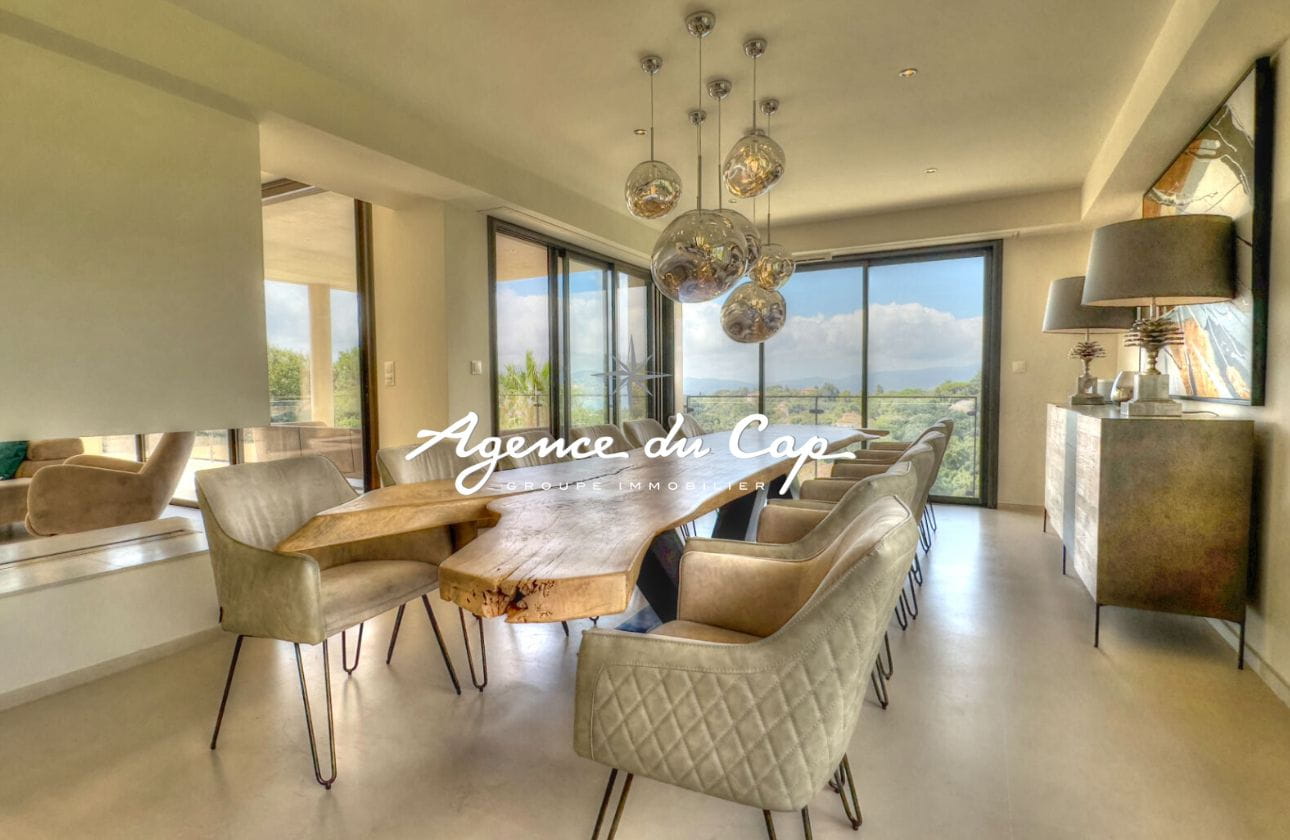 CONTEMPORARY VILLA FOR SALE 292 M2 SEA VIEW IN GRIMAUD Image 6