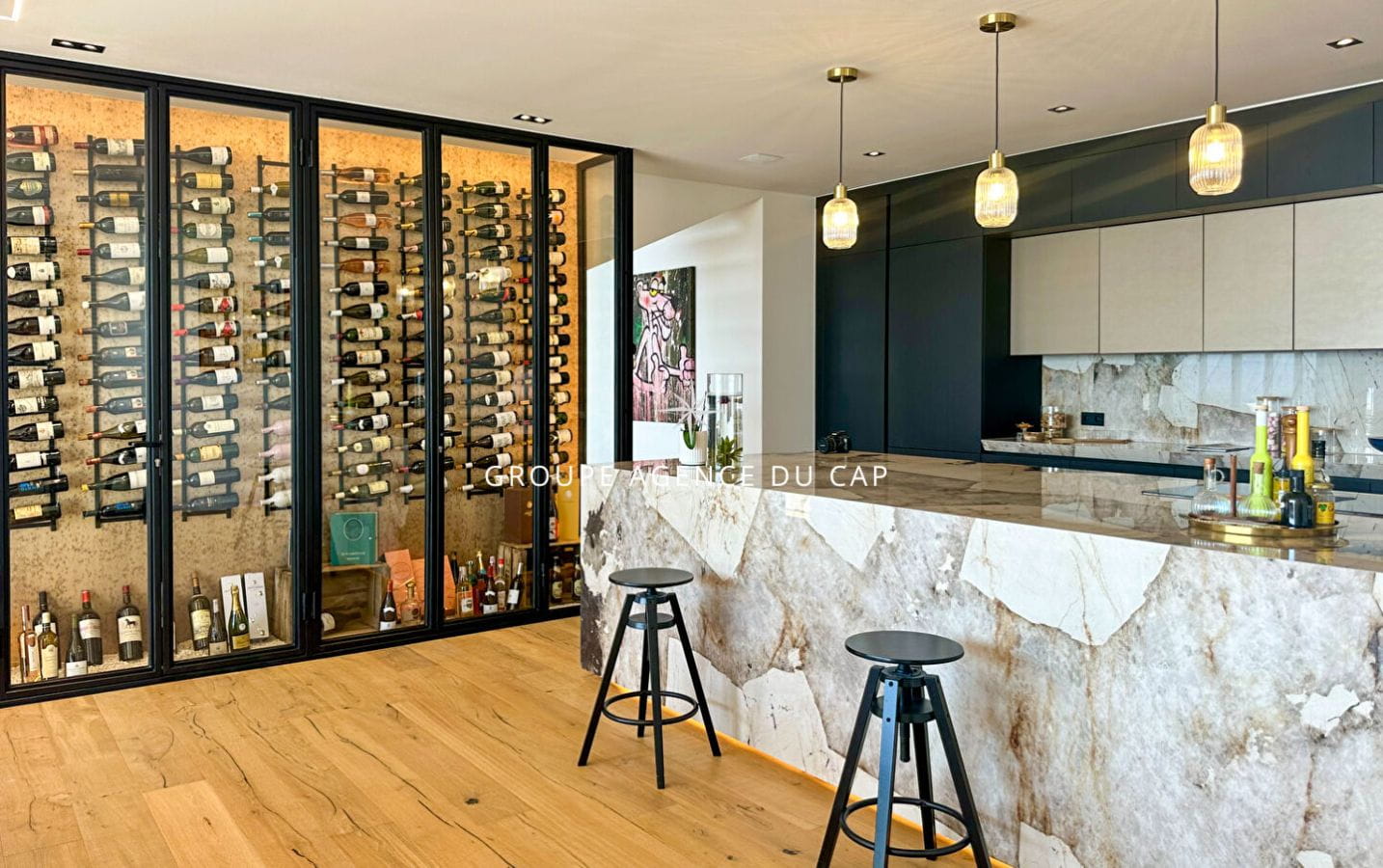 LES ISSAMBRES VILLA LUXUEUSE AVEC VUE MER PANORAMIQUE 4 CHAMBRES EN SUITE PISCINE GARAGE Image 5