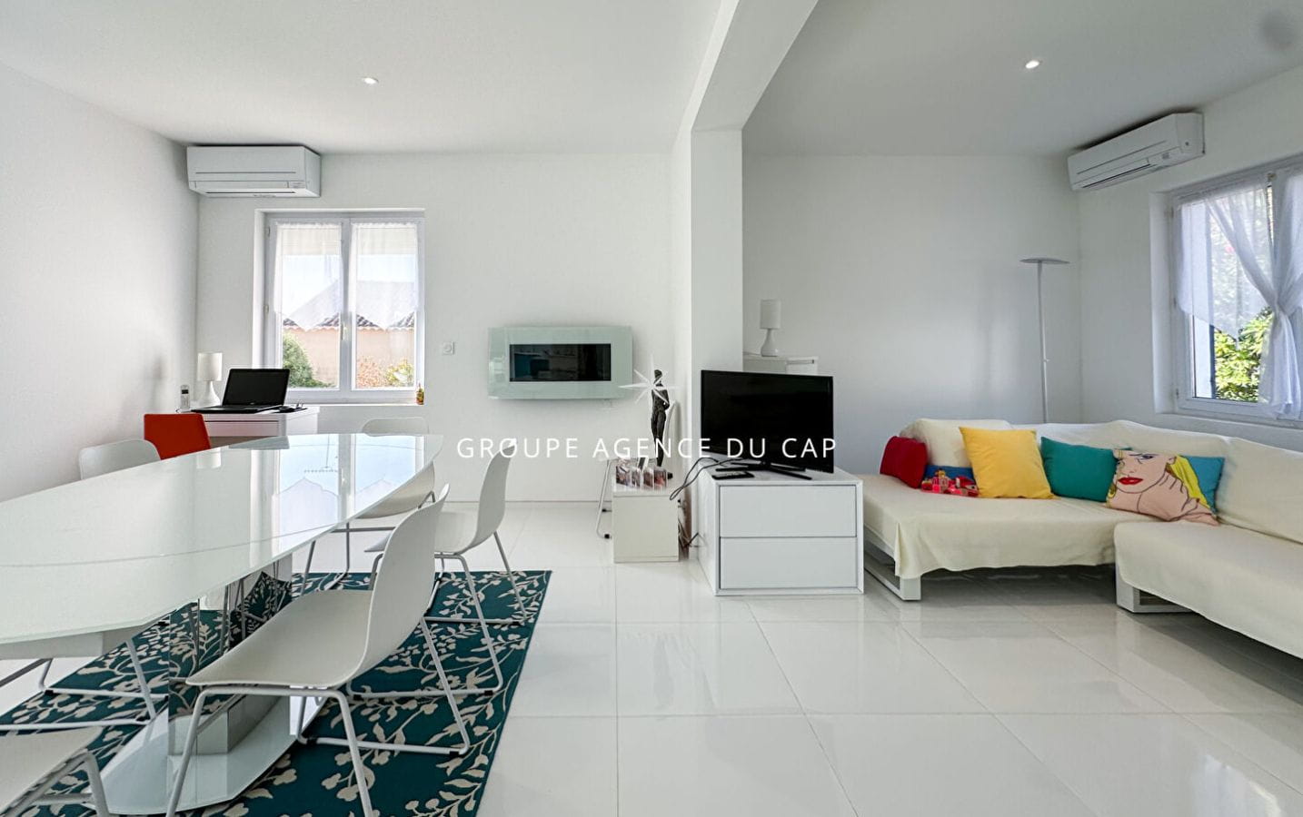 À VENDRE VILLA 4 PIÈCES AVEC VUE MER ET STUDIO INDÉPENDANT, 15MIN A PIED DU CENTRE VILLE DE SAINT AYGULF Image 7