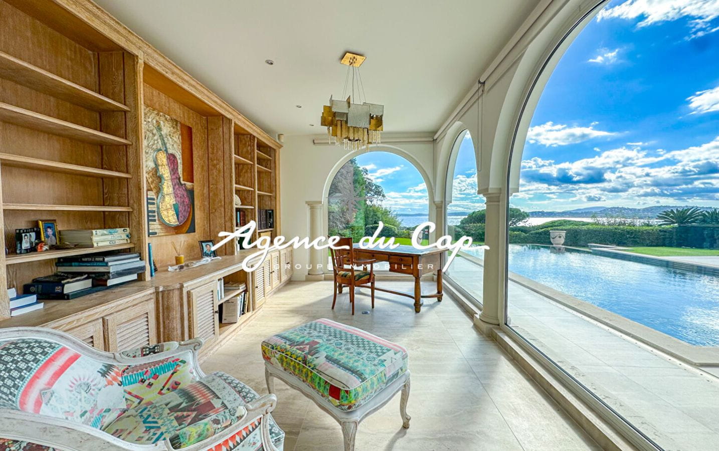 SOUS COMPROMIS VILLA AVEC VUE MER 5 CHAMBRES, A PIEDS DU CENTRE VILLE DES ISSAMBRES Image 6