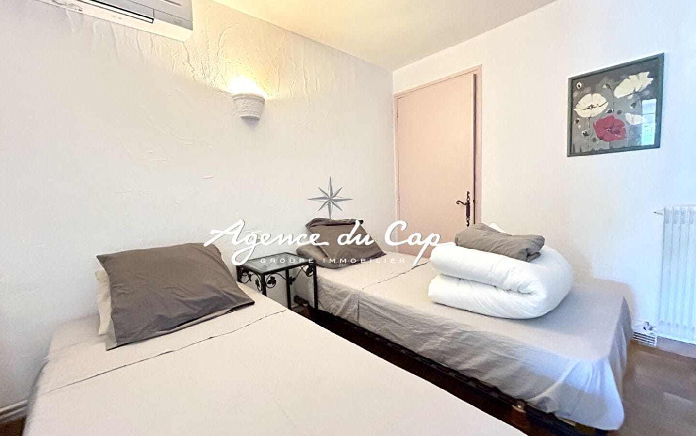 FOR SALE VILLA OF 150sqm SEA VIEW WITH 4 BEDROOMS, QUIETLY LOCATED IN THE SAINT AYGULF AREA Image 5