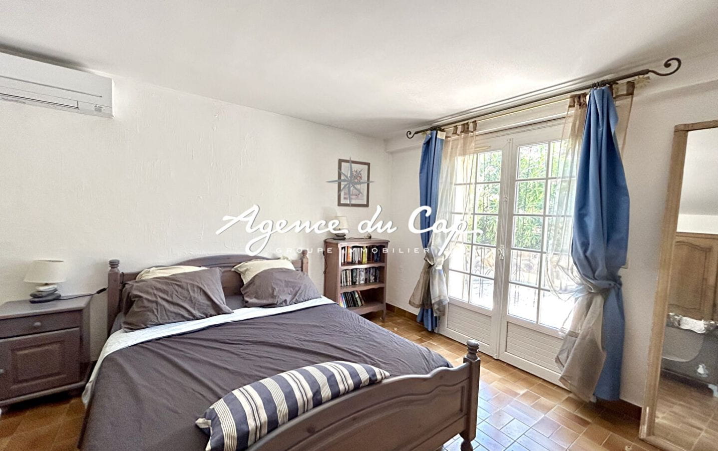 FOR SALE VILLA OF 150sqm SEA VIEW WITH 4 BEDROOMS, QUIETLY LOCATED IN THE SAINT AYGULF AREA Image 7