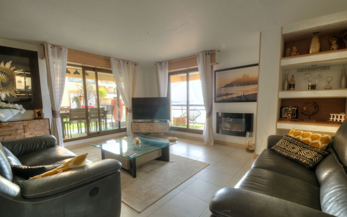 FREJUS PLAGE APPARTEMENT 3 PIECES VUE MER VASTE TERRASSE Image 3