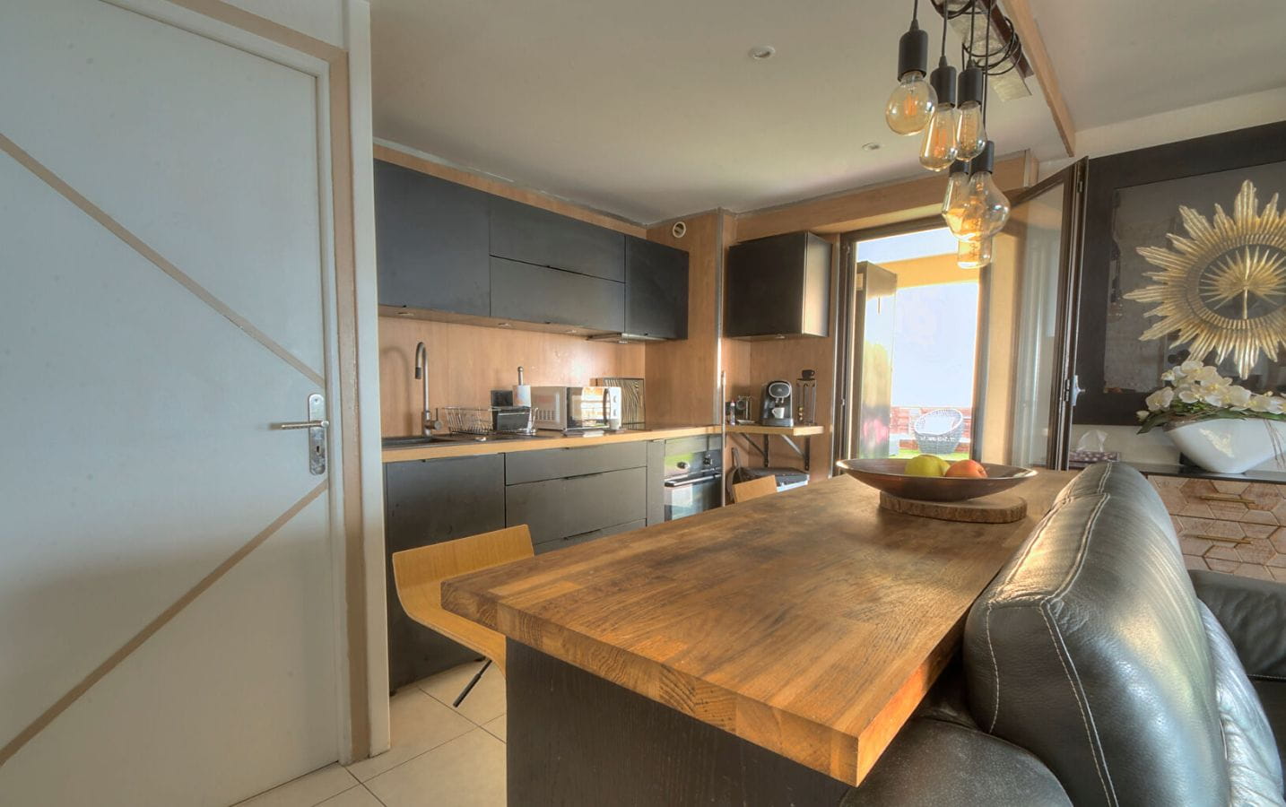 FREJUS PLAGE APPARTEMENT 3 PIECES VUE MER VASTE TERRASSE Image 4