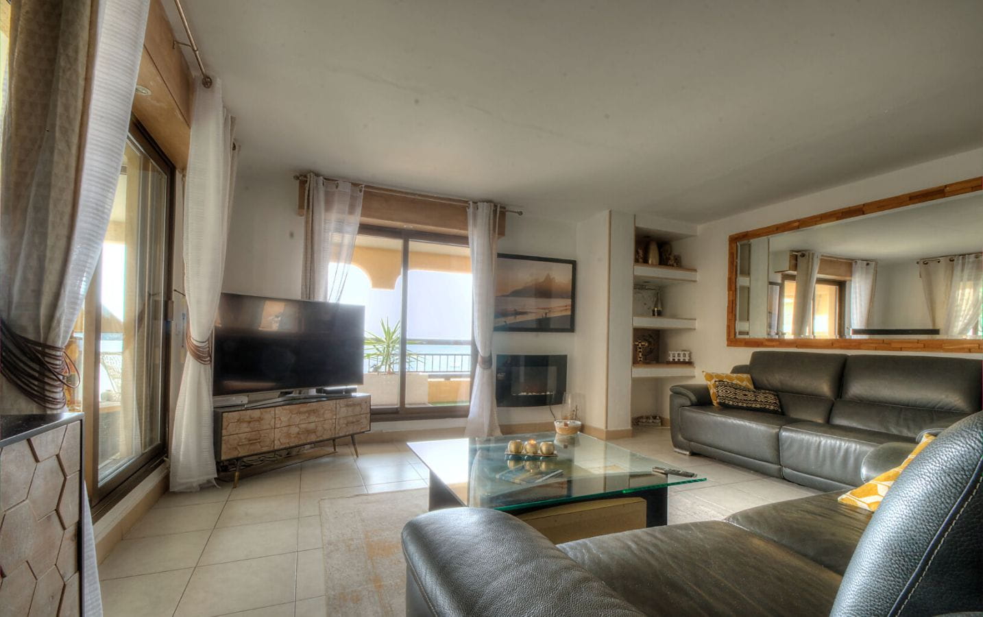 FREJUS PLAGE APPARTEMENT 3 PIECES VUE MER VASTE TERRASSE Image 5