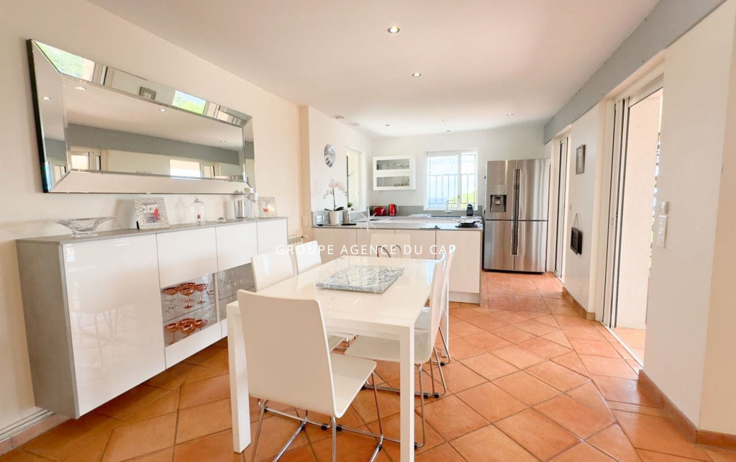 À VENDRE VILLA 8 PIÈCES DE 160M2  MAGNIFIQUE VUE MER PROCHE DE PLAGES SAINTE MAXIME Image 5