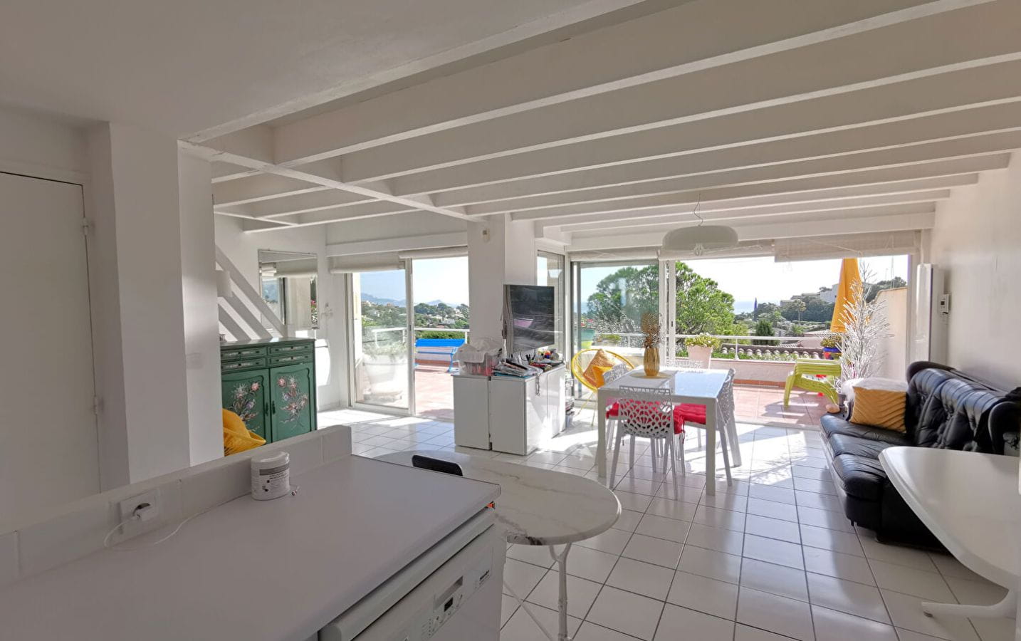 A VENDRE VILLA VUE MER 4 PIECES  2/3 CHAMBRES AVEC TERRASSE JARDIN ET GARAGE AUX ISSAMBRES Image 8