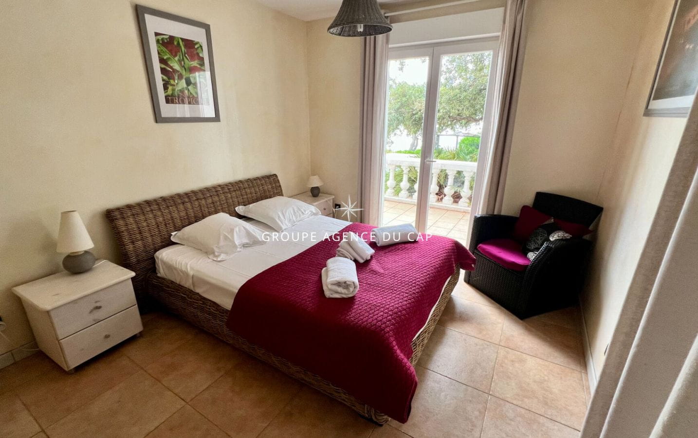 À VENDRE VILLA AVEC VUE MER 3 CHAMBRES PISCINE AU SEL, LES ISSAMBRES Image 9