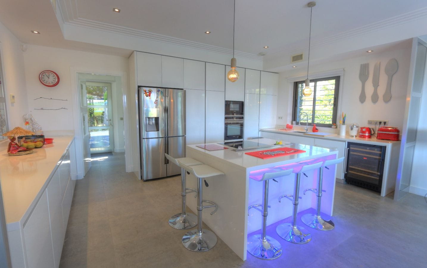 VILLA CONTEMPORAINE 3/4 CHAMBRES ANNEXE VUE MER PROCHE MER À SAINTE-MAXIME Image 5