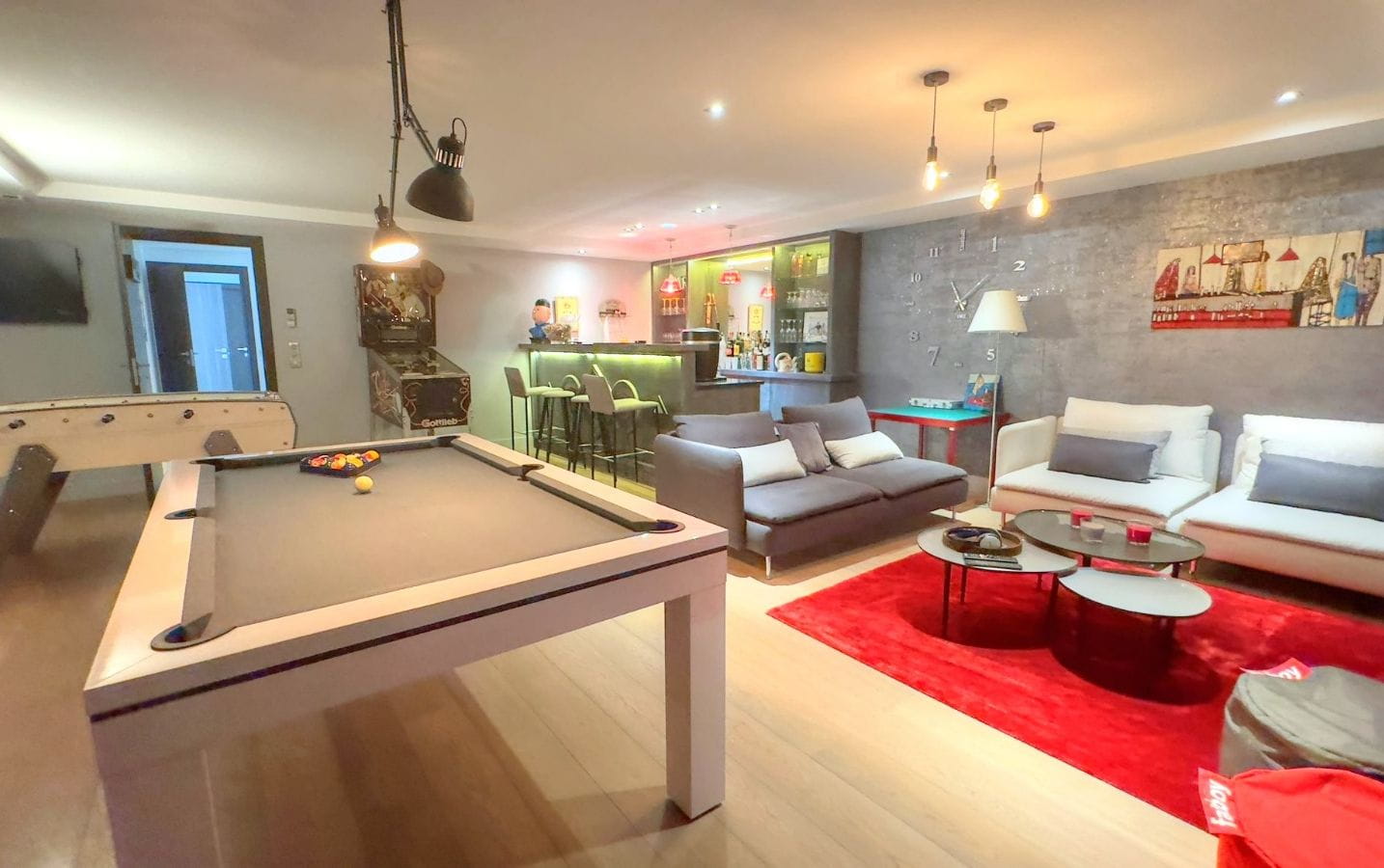 CONTEMPORARY VILLA 3/4 BEDROOMS ANNEX SEA VIEW NEAR THE SEA IN SAINTE-MAXIME Image 11