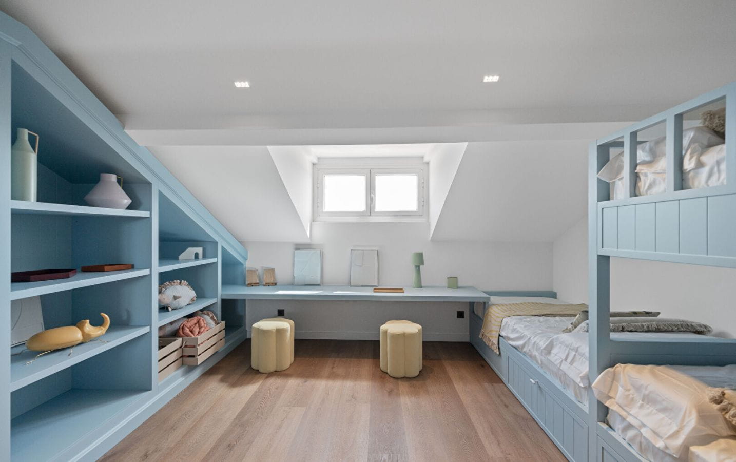 VILLA BELLE EPOQUE EMBLEMATIQUE  PARC DE 8000m² 9 PIECES  AVEC PISCINE A SAINT RAPHAEL VALESCURE PROCHE GOLFS Image 8