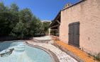 VILLA À RÉNOVER VUE MER TERRAIN 1400M² GRAND POTENTIEL, AUX ISSAMBRES Min 6