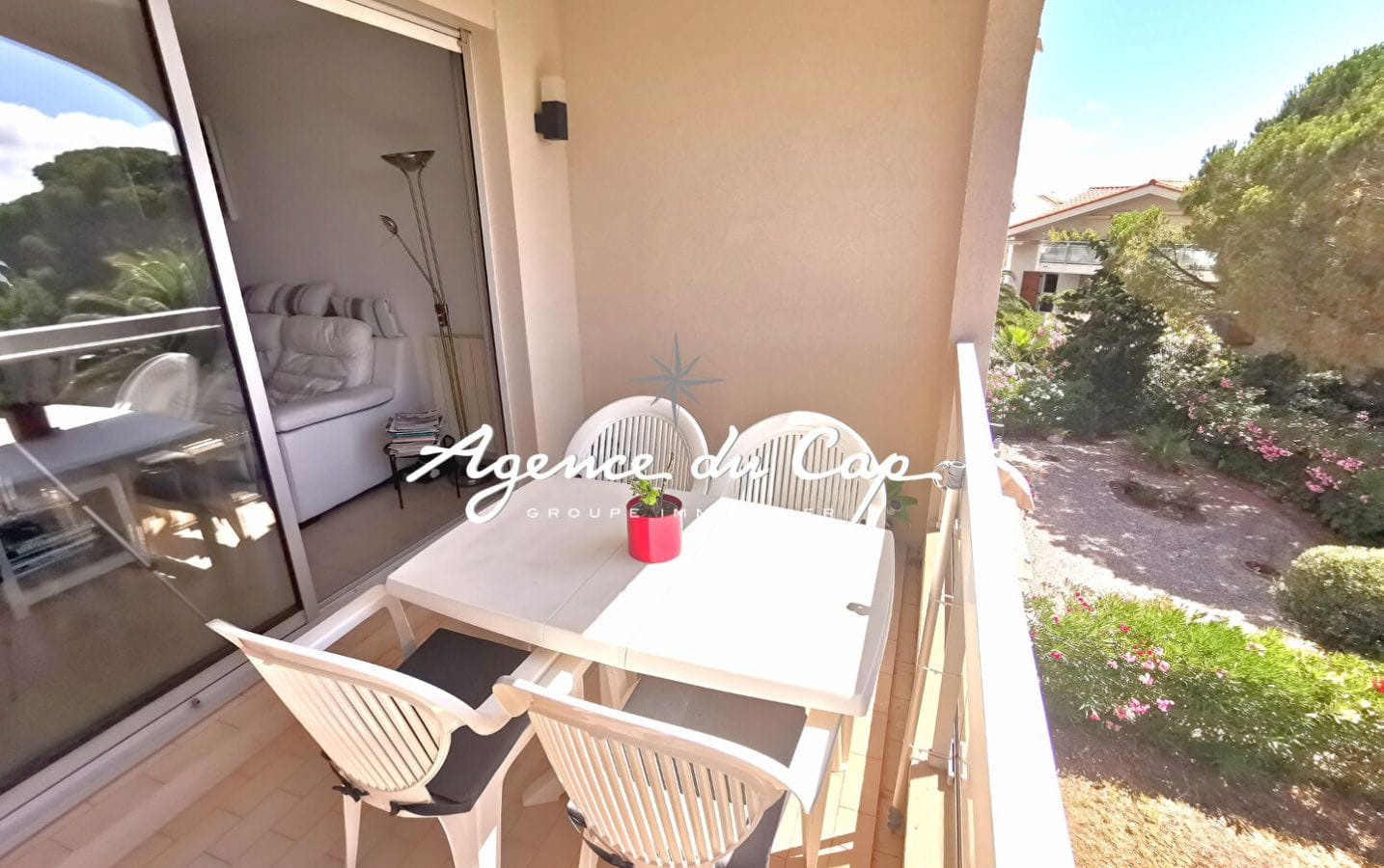 COMPROMIS SIGNÉ – APPARTEMENT VUE MER AVEC PISCINE, 2 CHAMBRES ET 2 TERRASSES A SAINT AYGULF Image 7