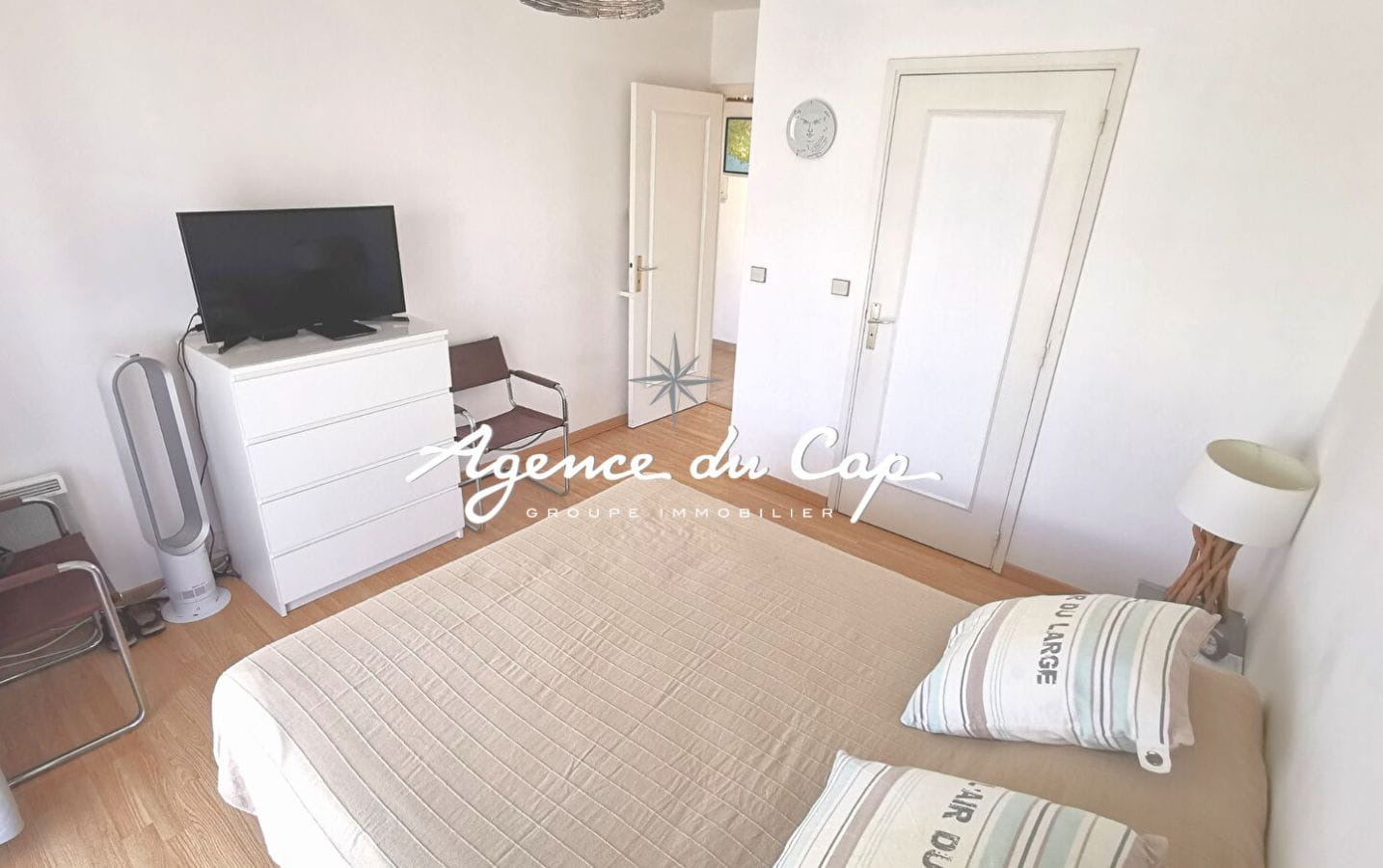 COMPROMIS SIGNÉ – APPARTEMENT VUE MER AVEC PISCINE, 2 CHAMBRES ET 2 TERRASSES A SAINT AYGULF Image 9