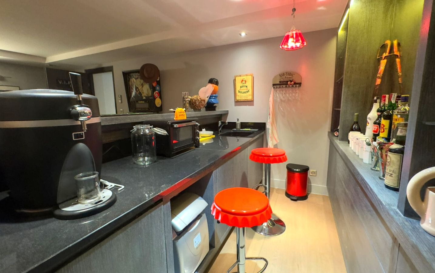 CONTEMPORARY 3/4 BEDROOM VILLA WITH ANNEX, SEA VIEW, CLOSE TO THE SEA IN SAINTE-MAXIME Image 4