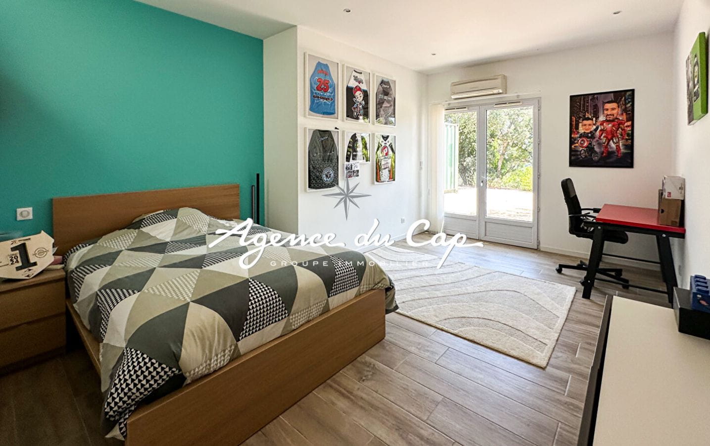 A VENDRE VILLA 5 PIECES VUE MER AVEC GRAND TERRAIN ET TENNIS PRIVE Image 6