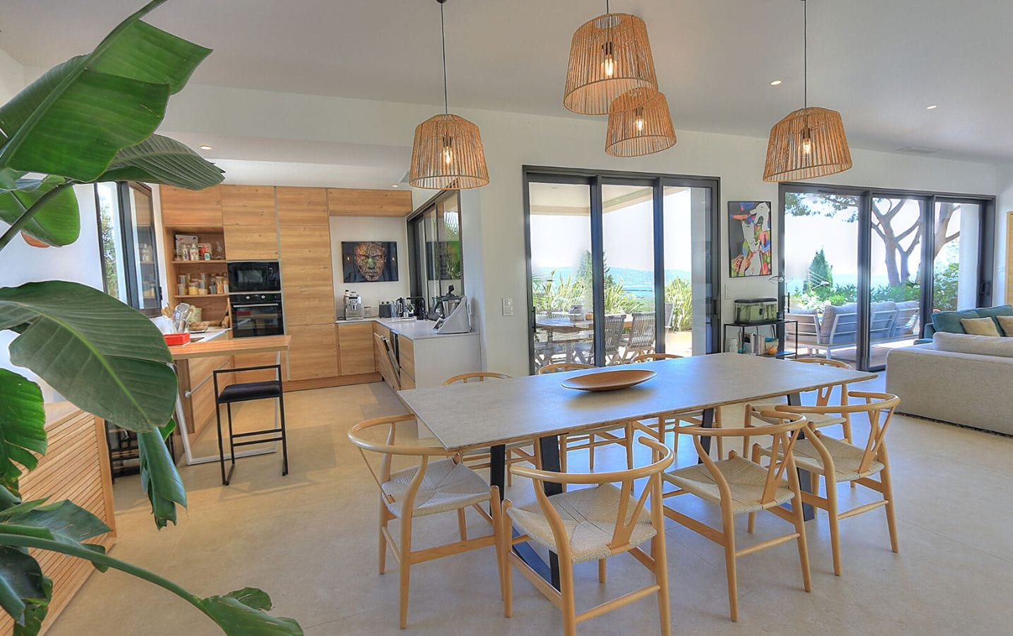 VILLA CONTEMPORAINE VUE MER PROCHE CENTRE 4 CHAMBRES GARAGE PISCINE SAINTE-MAXIME Image 2